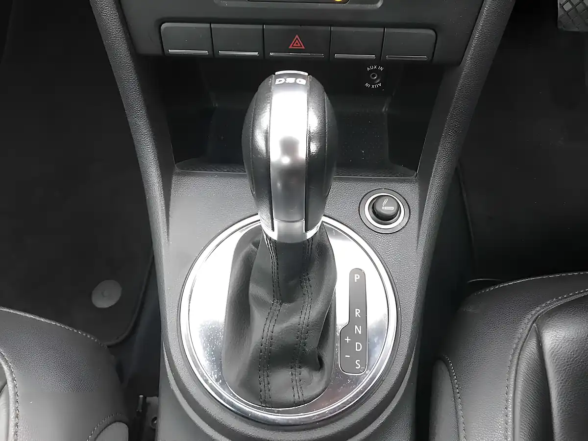 Used 2013 Volkswagen Beetle Design (leather) Sunflower Yellow - Interior and Exterior details 14