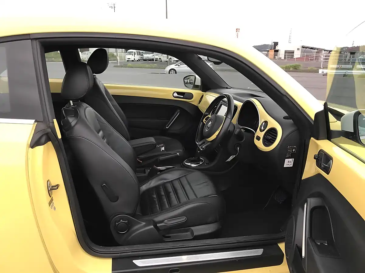Used 2013 Volkswagen Beetle Design (leather) Sunflower Yellow - Interior and Exterior details 2