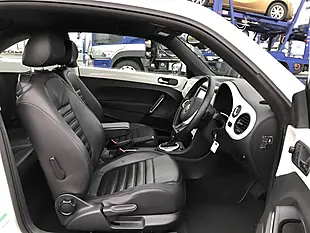 Used 2013 Volkswagen Beetle Design (leather) White - Interior and Exterior details 10