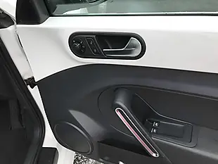 Used 2013 Volkswagen Beetle Design (leather) White - Interior and Exterior details 14