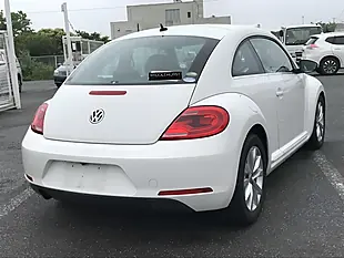 Used 2013 Volkswagen Beetle Design (leather) White - Interior and Exterior details 3