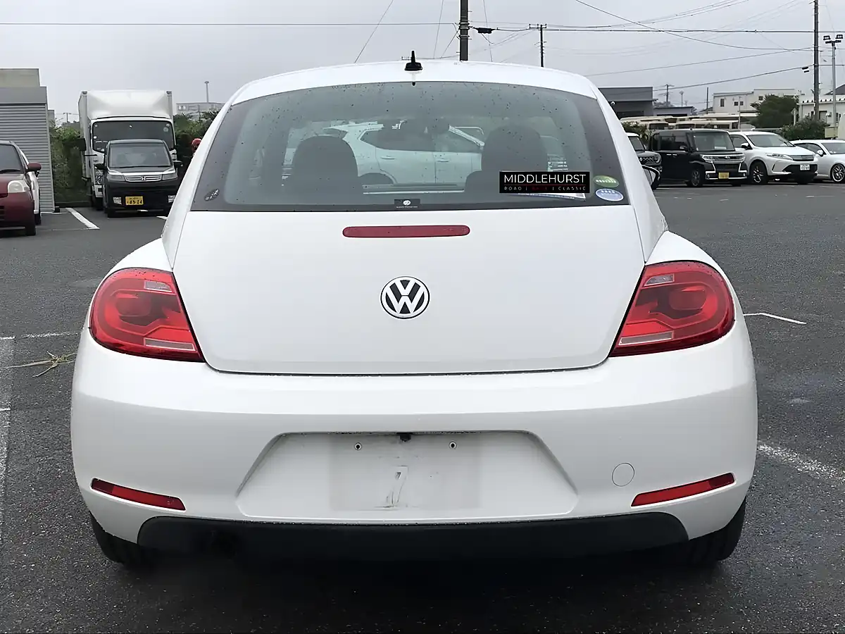 Used 2013 Volkswagen Beetle Design (leather) White - Interior and Exterior details 5