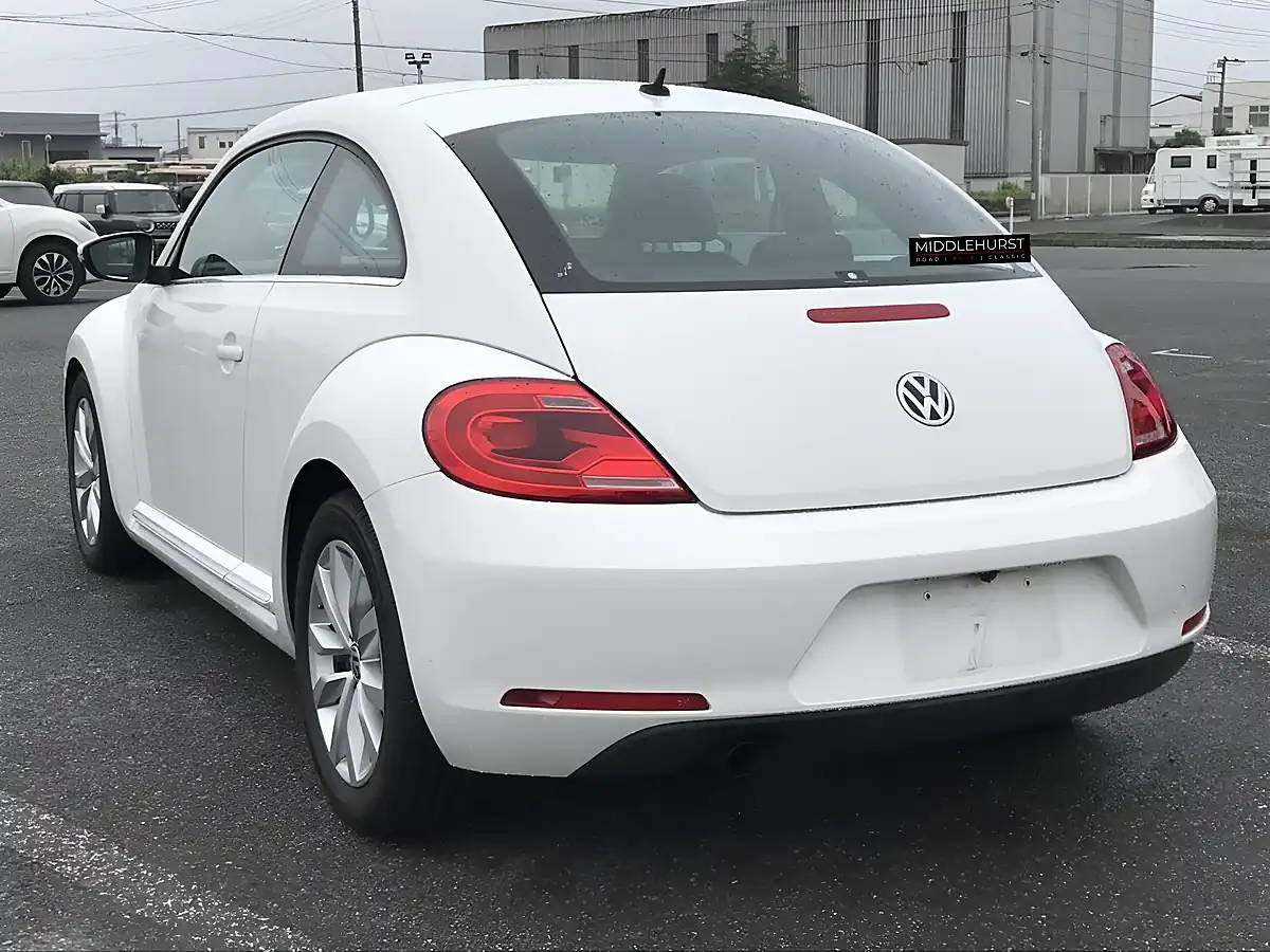 Used 2013 Volkswagen Beetle Design (leather) White - Interior and Exterior details 6