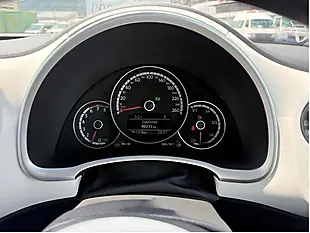Used 2013 Volkswagen Beetle Design (leather) White - Interior and Exterior details 13