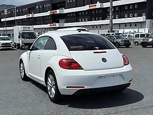 Used 2013 Volkswagen Beetle Design (leather) White - Interior and Exterior details 3