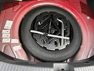 Used 2013 Volkswagen Beetle Design Red - Interior and Exterior details 17