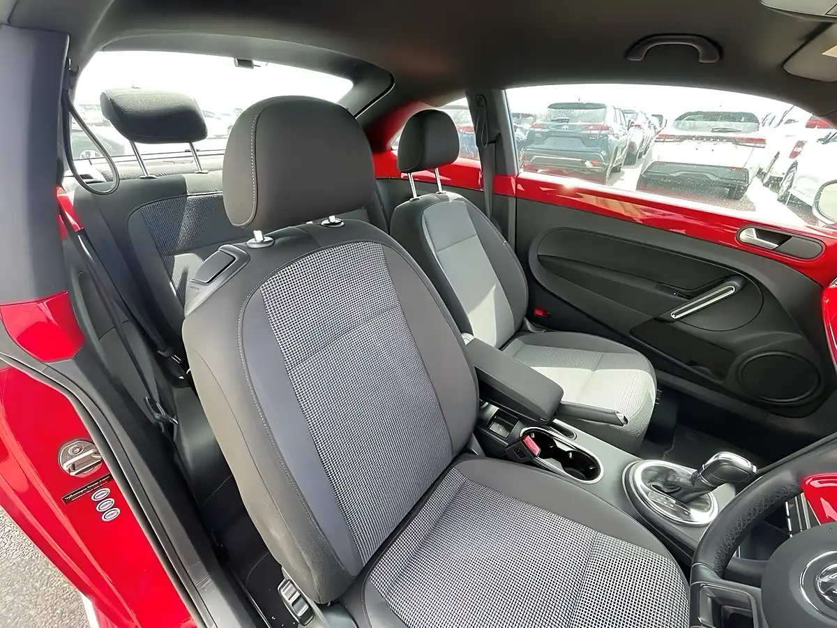 Used 2013 Volkswagen Beetle Design Salsa Red - Interior and Exterior details 11