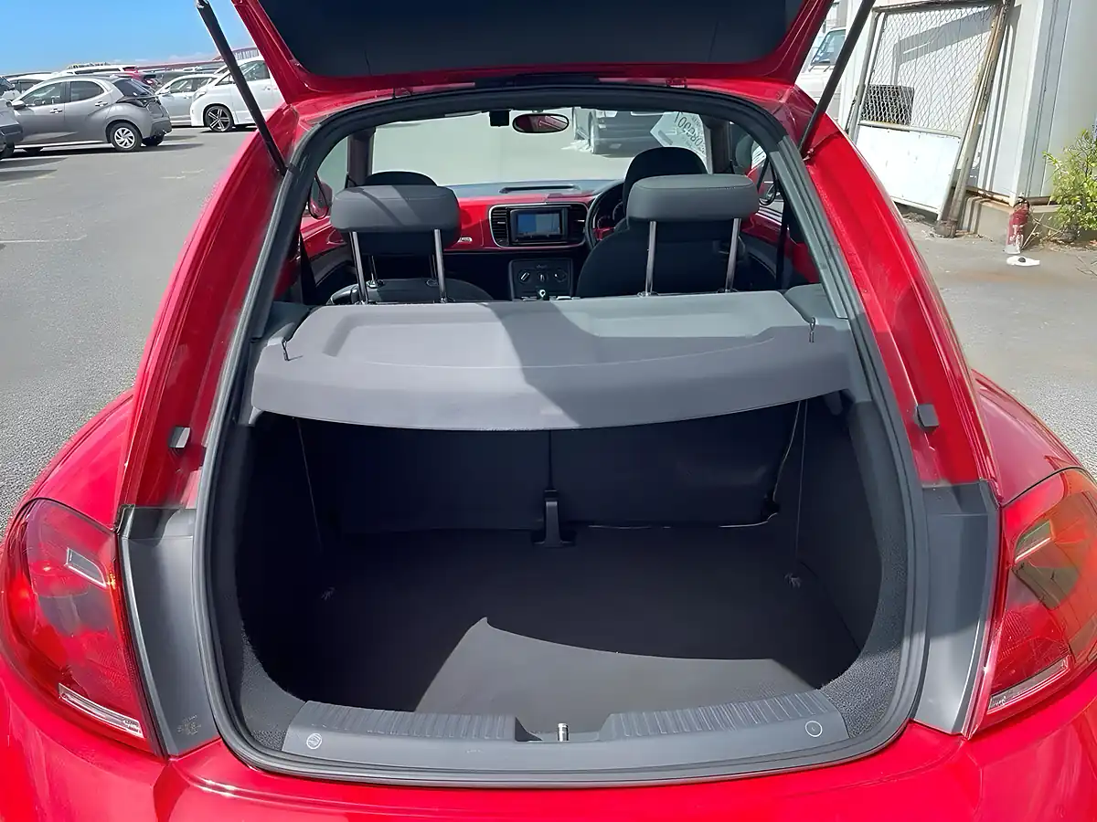 Used 2013 Volkswagen Beetle Design Salsa Red - Interior and Exterior details 15