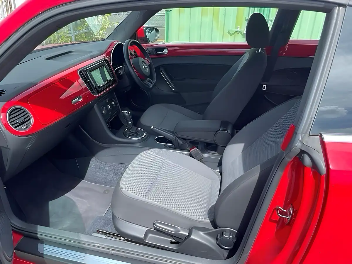 Used 2013 Volkswagen Beetle Design Salsa Red - Interior and Exterior details 9