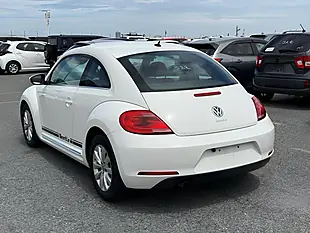 Used 2013 Volkswagen Beetle Design White - Interior and Exterior details 3
