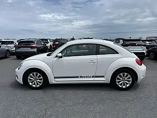 Used 2013 Volkswagen Beetle Design White - Interior and Exterior details 5