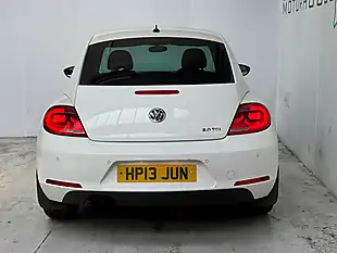 Used 2013 Volkswagen Beetle Sport White - Interior and Exterior details 5