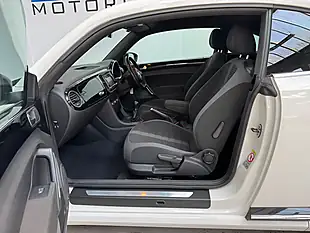 Used 2013 Volkswagen Beetle Sport White - Interior and Exterior details 9