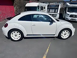 Used 2013 Volkswagen Beetle Sport White - Interior and Exterior details 6