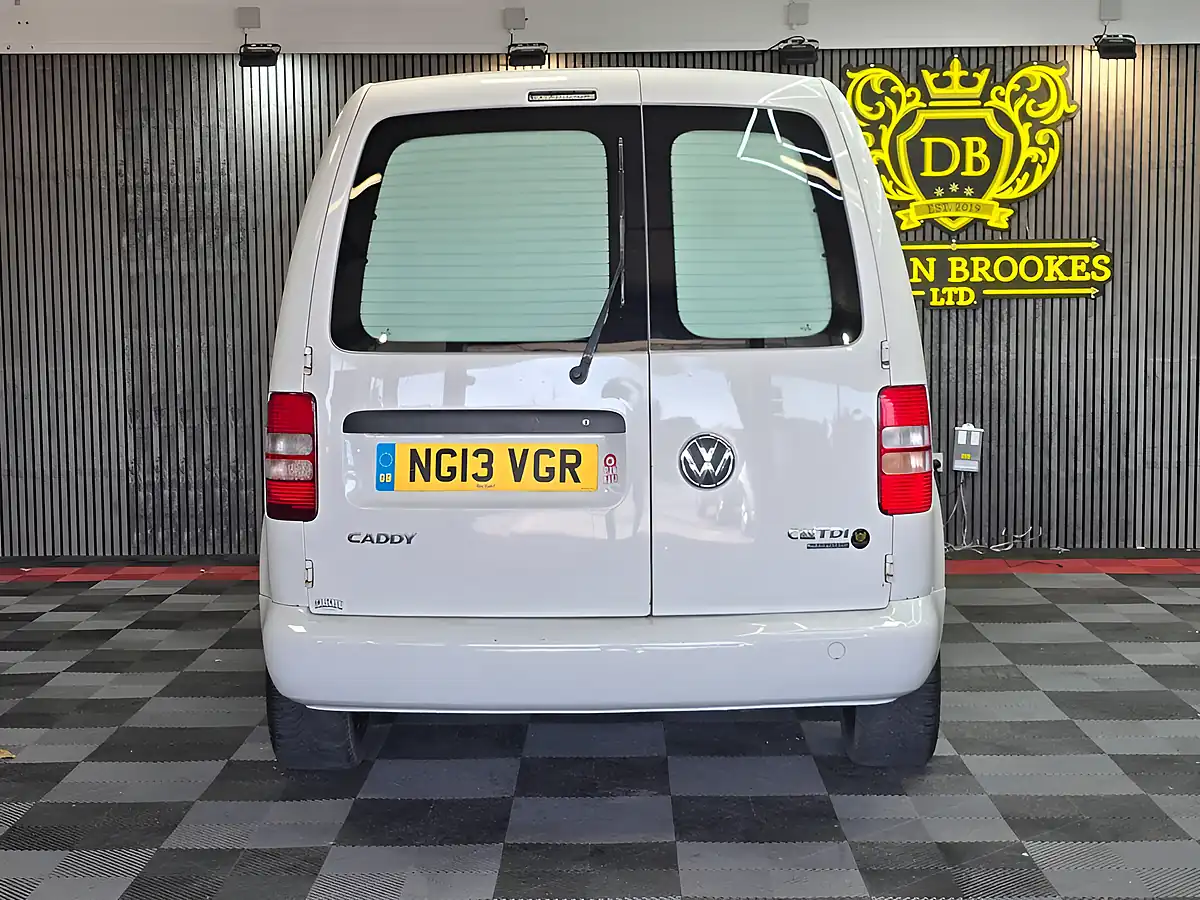 Used 2013 Volkswagen Caddy C20 Startline L1 H1 White - Interior and Exterior details 4