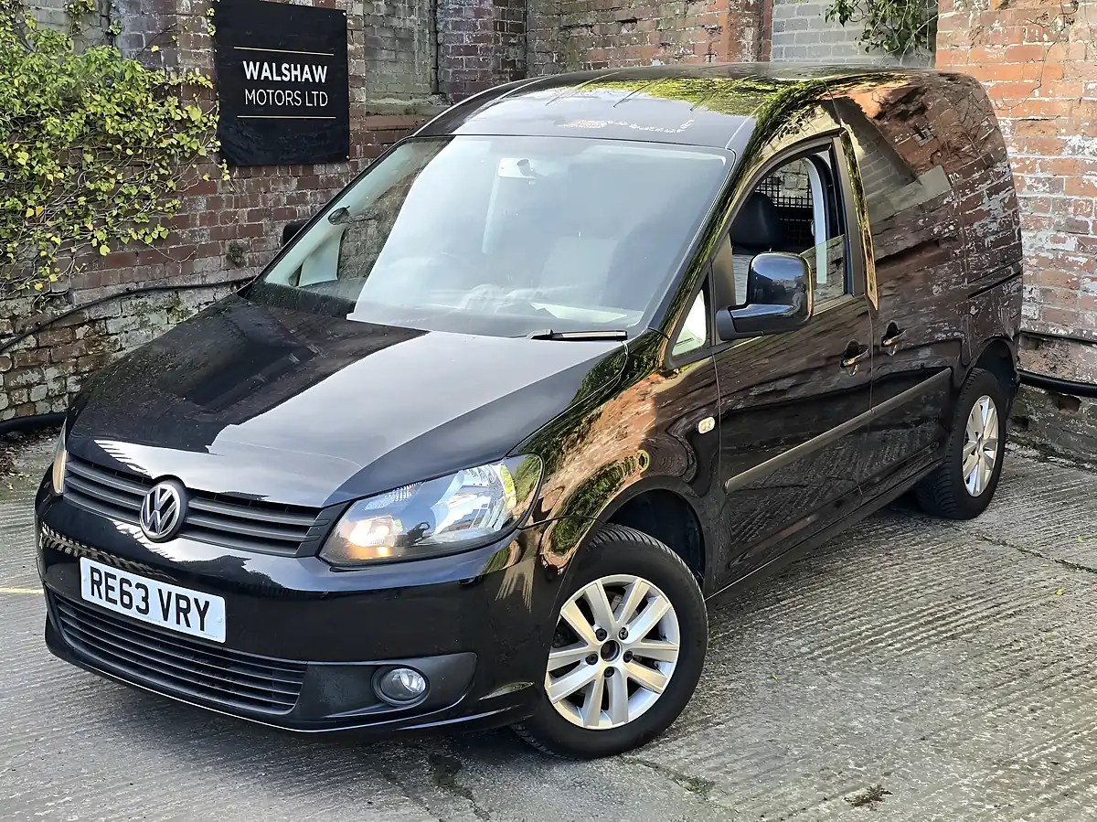 Used 2013 Volkswagen Caddy Highline Black - Interior and Exterior details 20