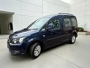 Used 2013 Volkswagen Caddy Life Blue - Interior and Exterior details 3