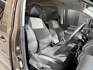Used 2013 Volkswagen Caddy Maxi Life Brown - Interior and Exterior details 10
