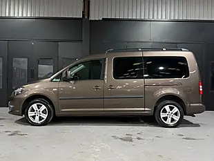 Used 2013 Volkswagen Caddy Maxi Life Brown - Interior and Exterior details 13