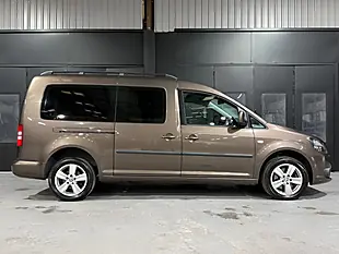 Used 2013 Volkswagen Caddy Maxi Life Brown - Interior and Exterior details 4
