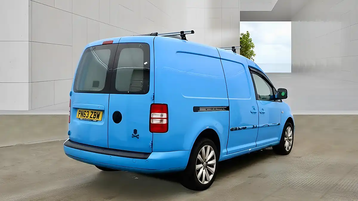 Used 2013 Volkswagen Caddy Maxi Startline Blue - Interior and Exterior details 6