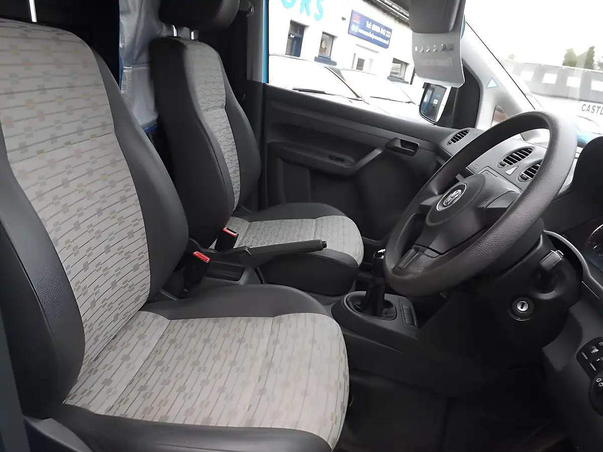Used 2013 Volkswagen Caddy Startline Blue - Interior and Exterior details 11