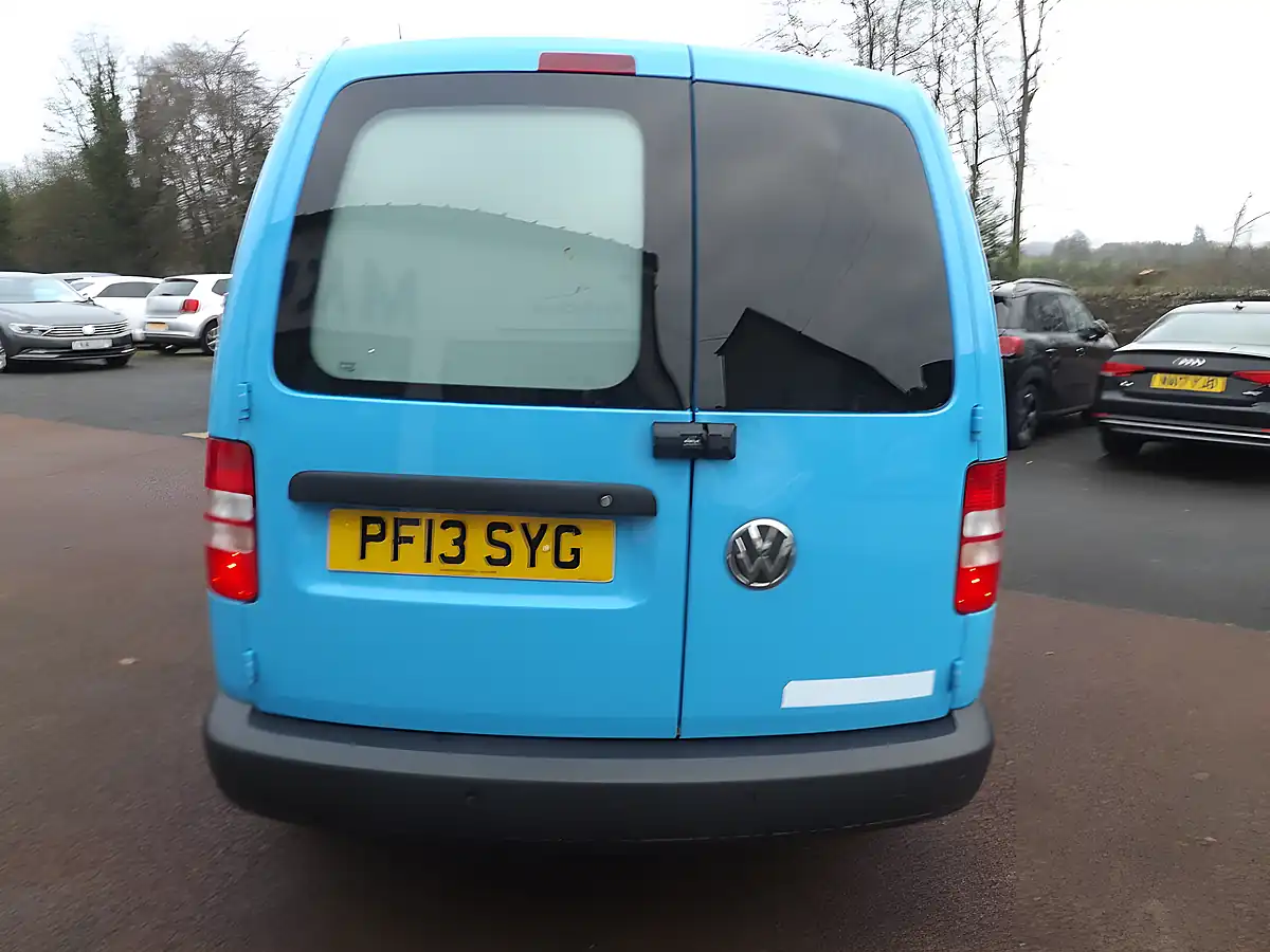 Used 2013 Volkswagen Caddy Startline Blue - Interior and Exterior details 6