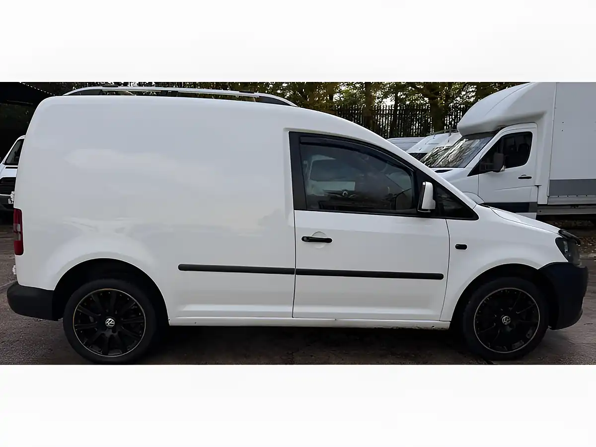 Used 2013 Volkswagen Caddy Startline White - Interior and Exterior details 5
