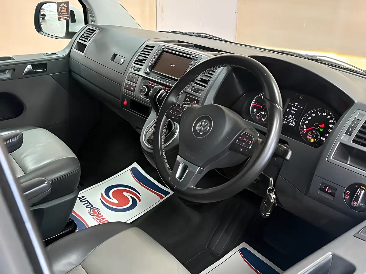 Used 2013 Volkswagen Caravelle Edition 25 White - Interior and Exterior details 10
