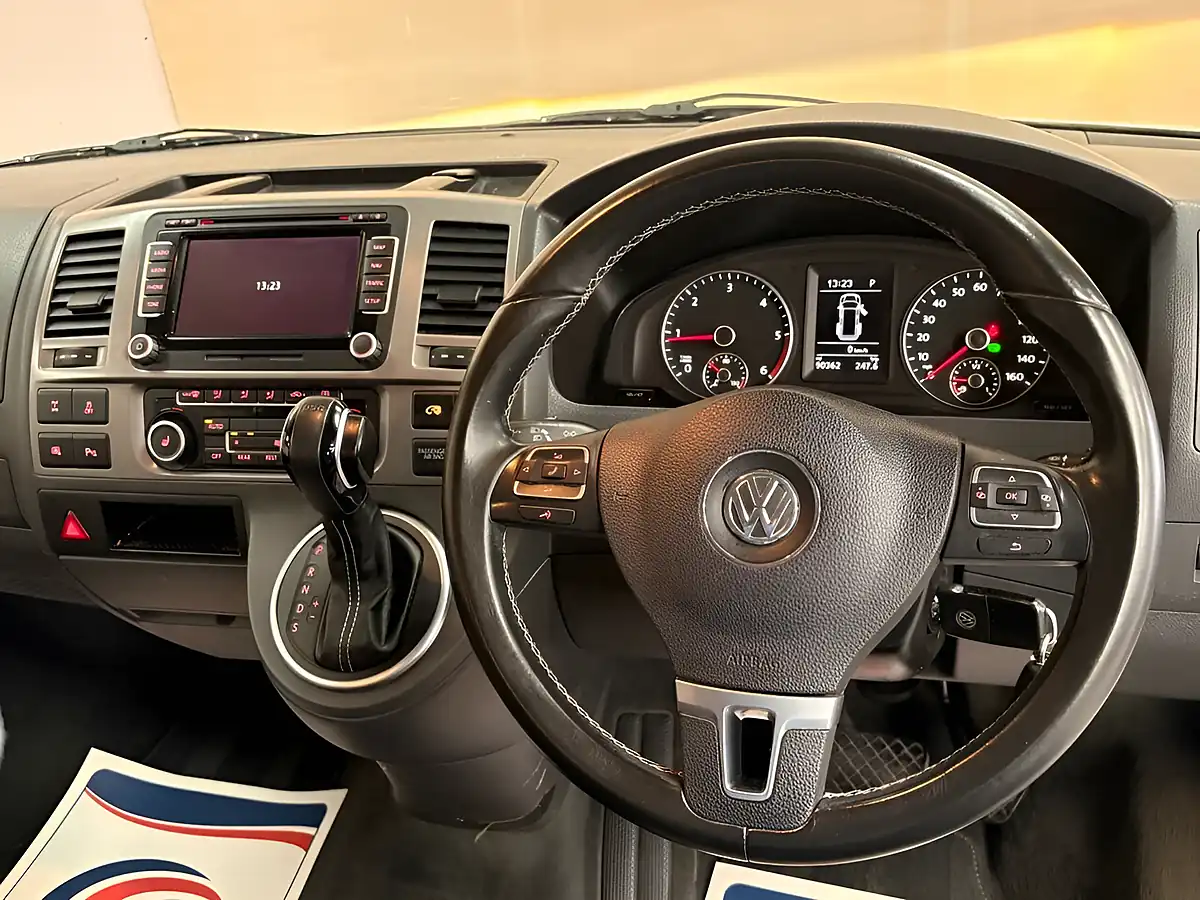 Used 2013 Volkswagen Caravelle Edition 25 White - Interior and Exterior details 13