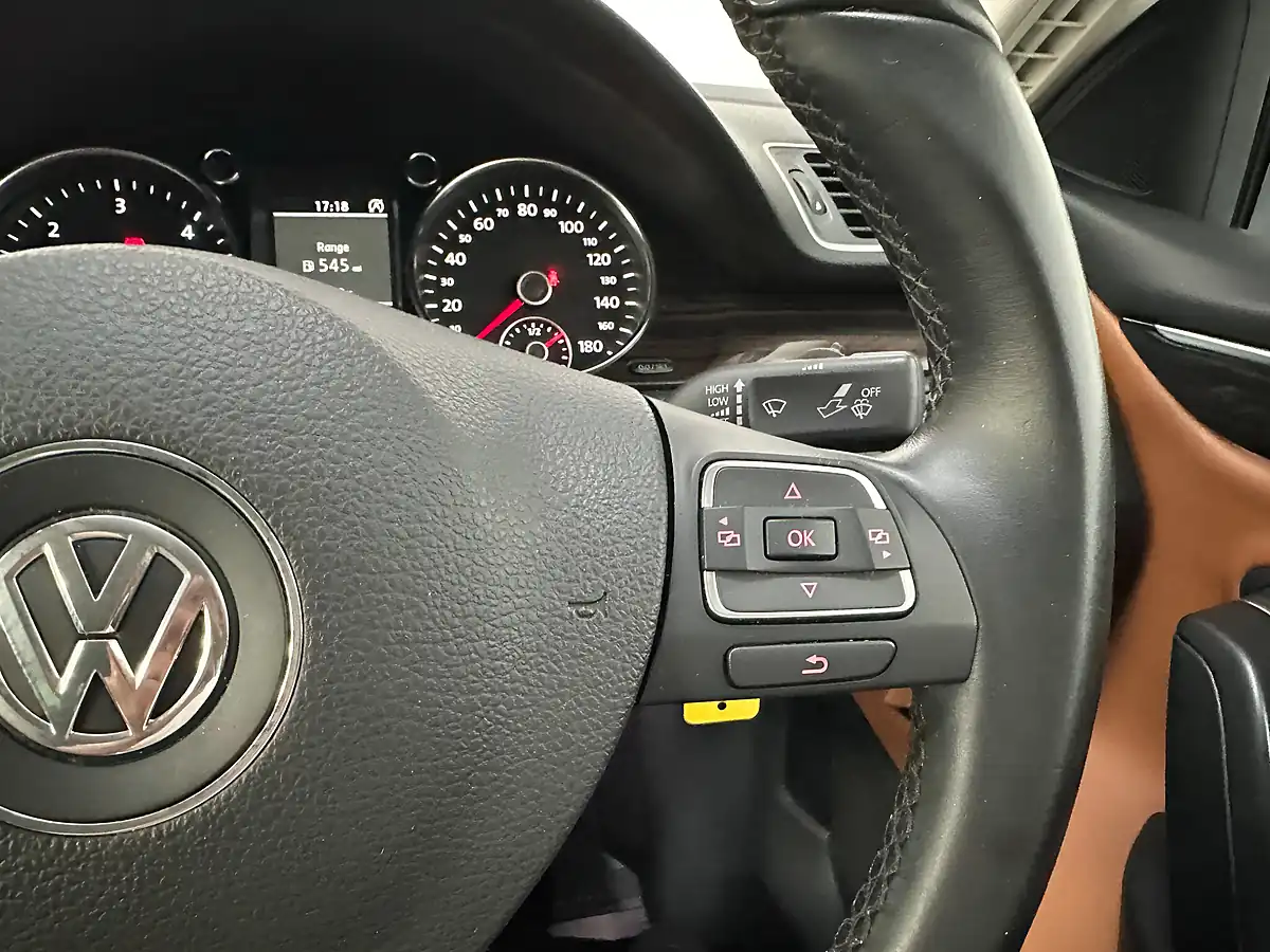 Used 2013 Volkswagen Cc Bluemotion Tech GT Brown - Interior and Exterior details 16