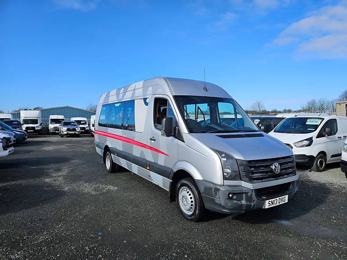 Used 2013 Volkswagen Crafter CR50 Maxi Silver - Front View