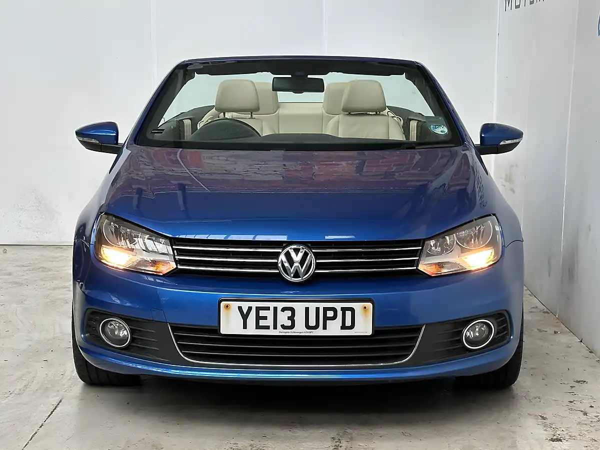 Used 2013 Volkswagen Eos Bluemotion Tech Sport Cabriolet Blue - Interior and Exterior details 2