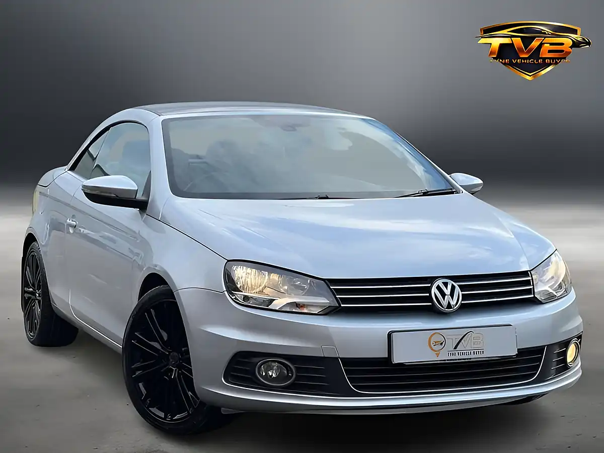 Used 2013 Volkswagen Eos Sport Reflex Silver - Interior and Exterior details 11