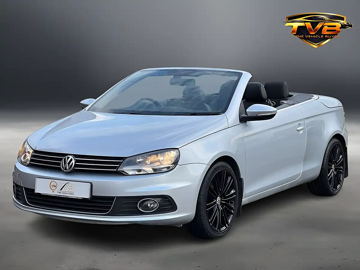 Used 2013 Volkswagen Eos Sport Reflex Silver - Interior and Exterior details 2