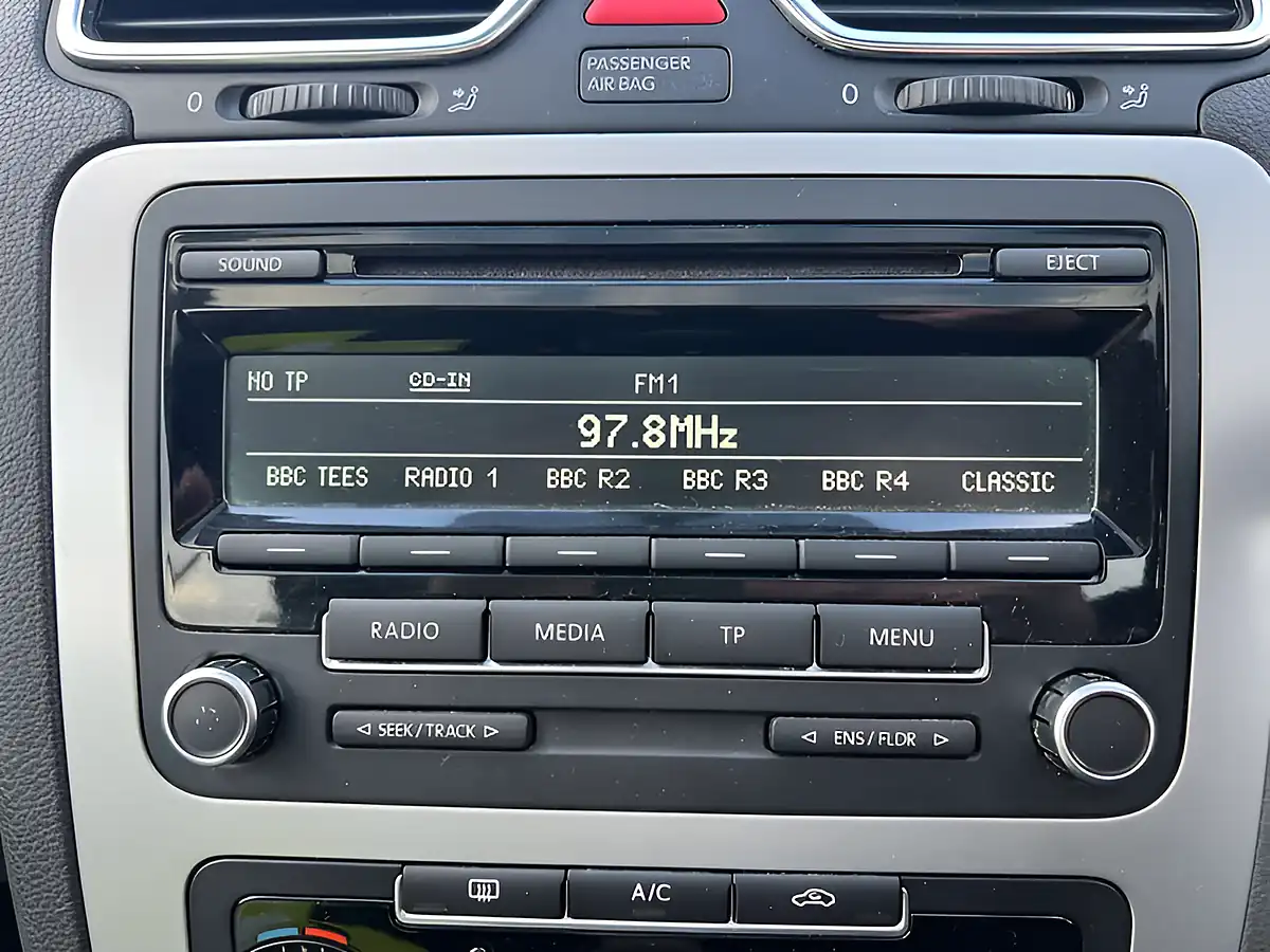 Used 2013 Volkswagen Eos Sport Reflex Silver - Interior and Exterior details 20