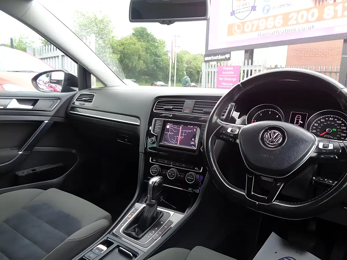 Used 2013 Volkswagen Golf Bluemotion Tech GT Black - Interior and Exterior details 14