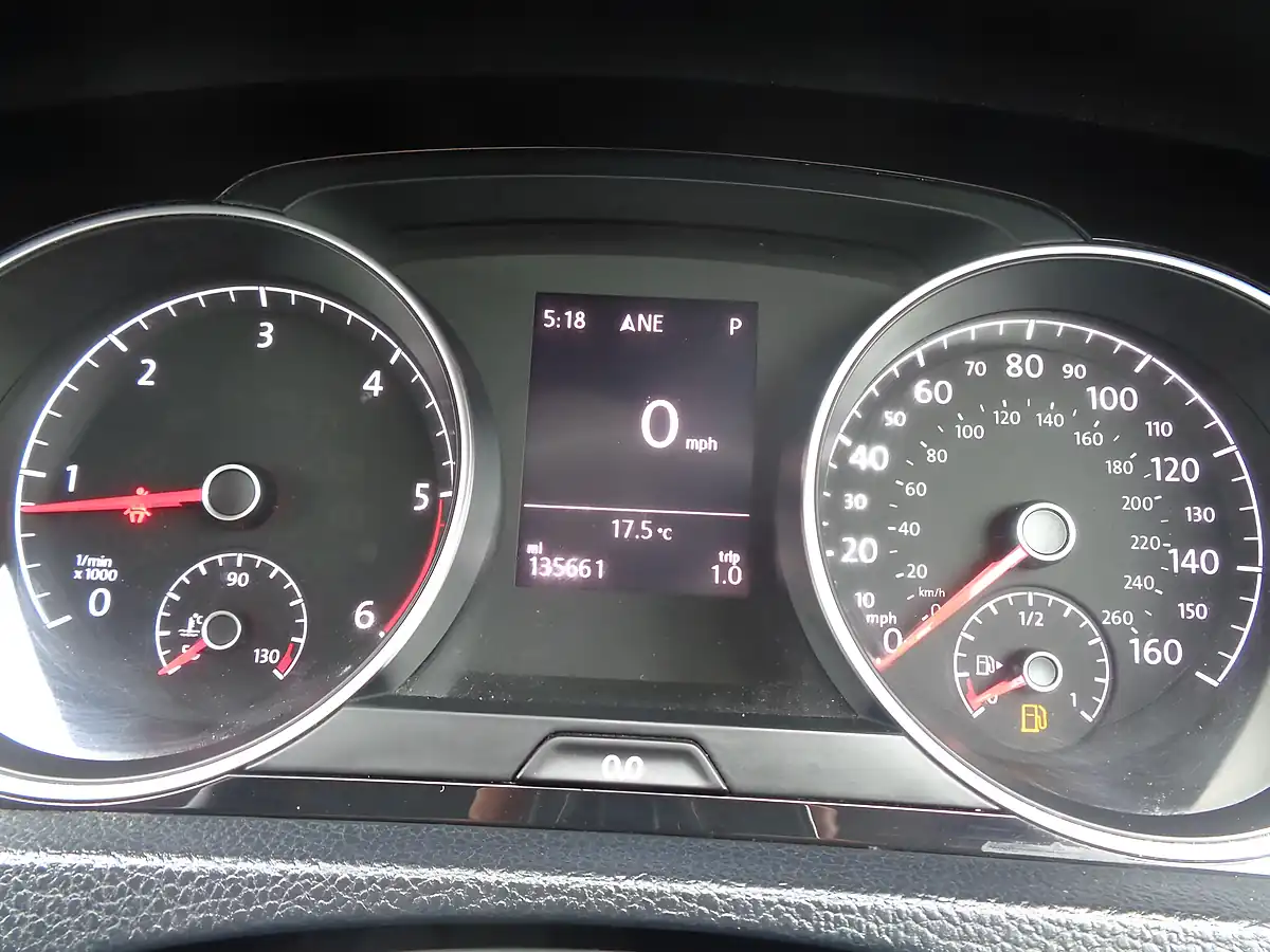 Used 2013 Volkswagen Golf Bluemotion Tech GT Black - Interior and Exterior details 19