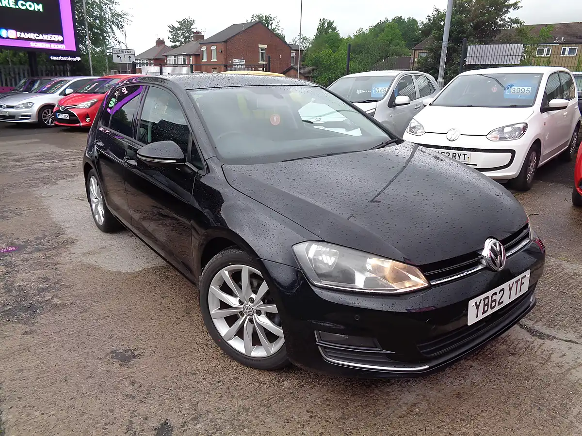 Used 2013 Volkswagen Golf Bluemotion Tech GT Black - Interior and Exterior details 2