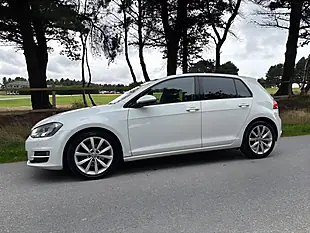 Used 2013 Volkswagen Golf Bluemotion Tech GT White - Interior and Exterior details 10