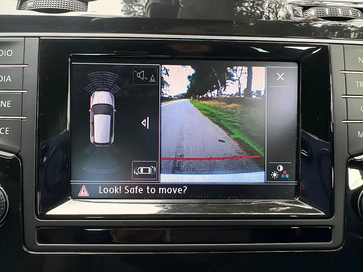 Used 2013 Volkswagen Golf Bluemotion Tech GT White - Interior and Exterior details 18