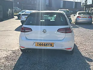 Used 2013 Volkswagen Golf Bluemotion Tech Gtd White - Interior and Exterior details 6