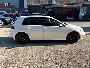 Used 2013 Volkswagen Golf Bluemotion Tech Gtd White - Interior and Exterior details 8