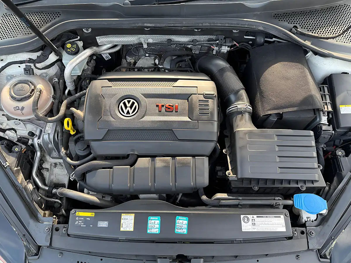 Used 2013 Volkswagen Golf Bluemotion Tech GTI White - Interior and Exterior details 19