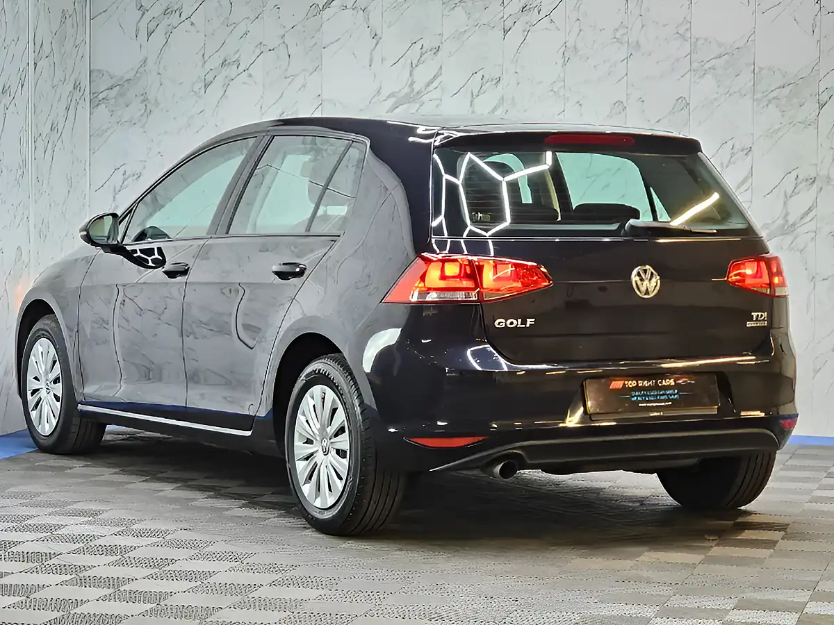 Used 2013 Volkswagen Golf Bluemotion Tech S Black - Interior and Exterior details 7