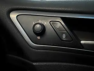 Used 2013 Volkswagen Golf Bluemotion Tech S Deep Black - Interior and Exterior details 14