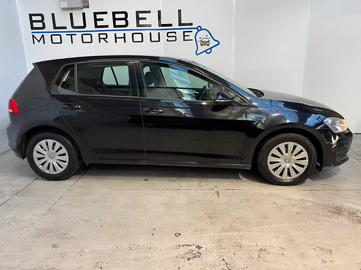 Used 2013 Volkswagen Golf Bluemotion Tech S Deep Black - Interior and Exterior details 7