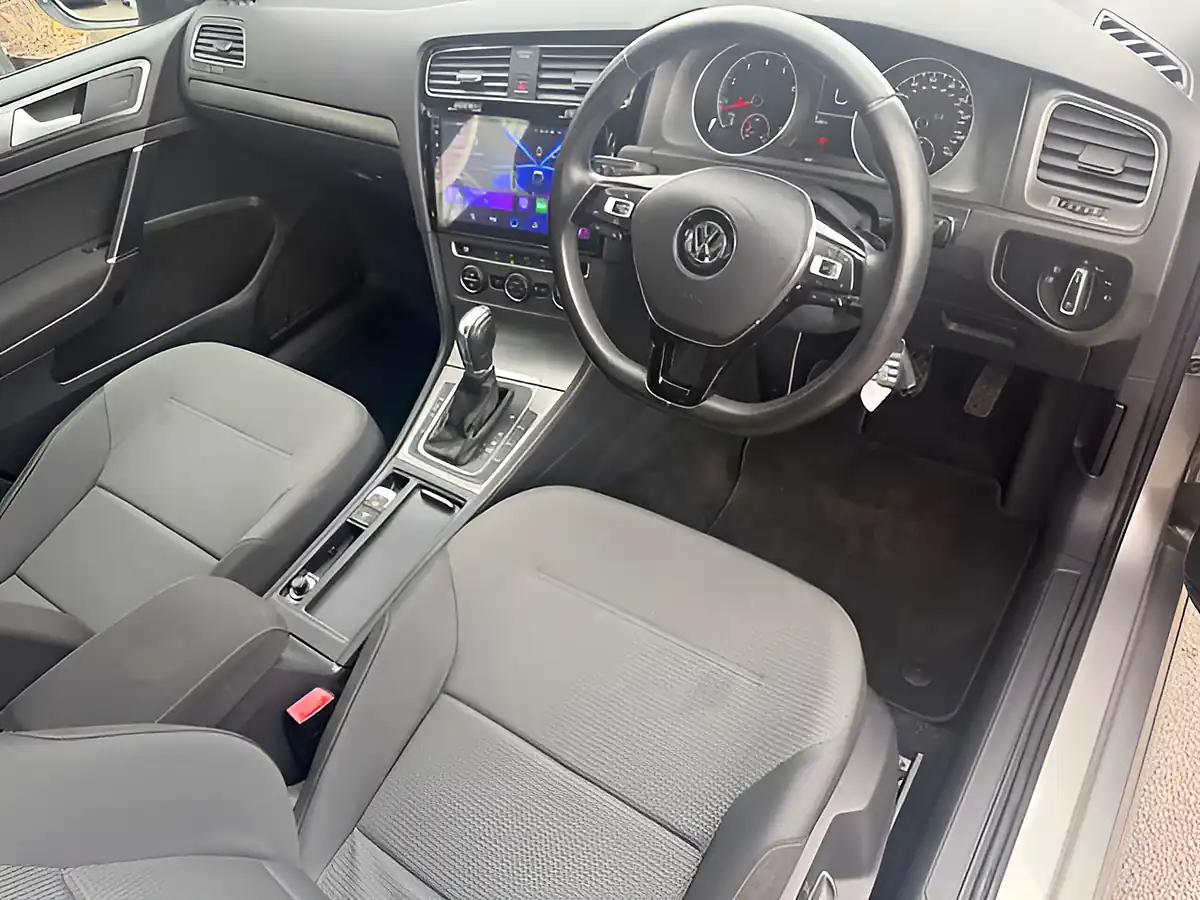 Used 2013 Volkswagen Golf Bluemotion Tech S Grey - Interior and Exterior details 19