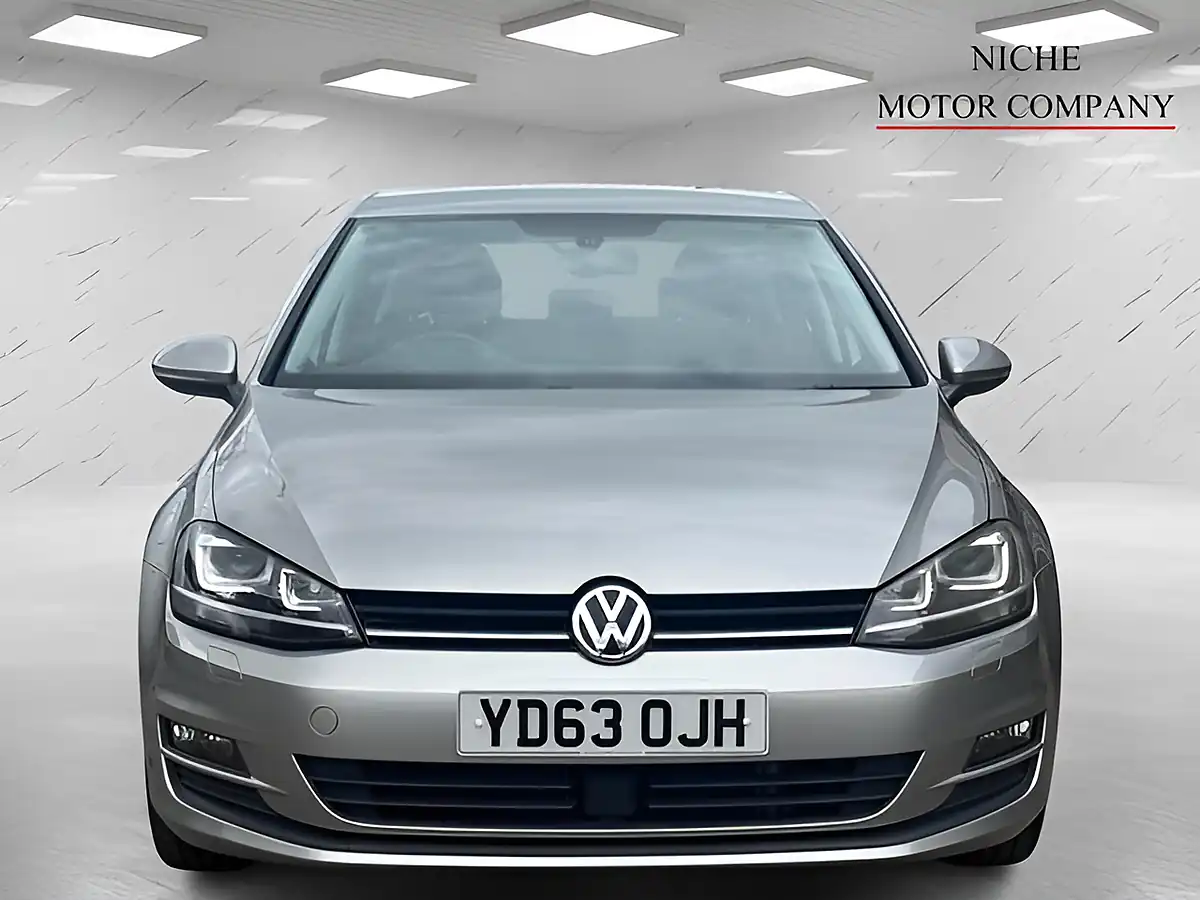 Used 2013 Volkswagen Golf Bluemotion Tech S Grey - Interior and Exterior details 2