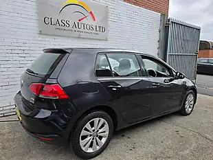 Used 2013 Volkswagen Golf Bluemotion Tech Se Black - Interior and Exterior details 11